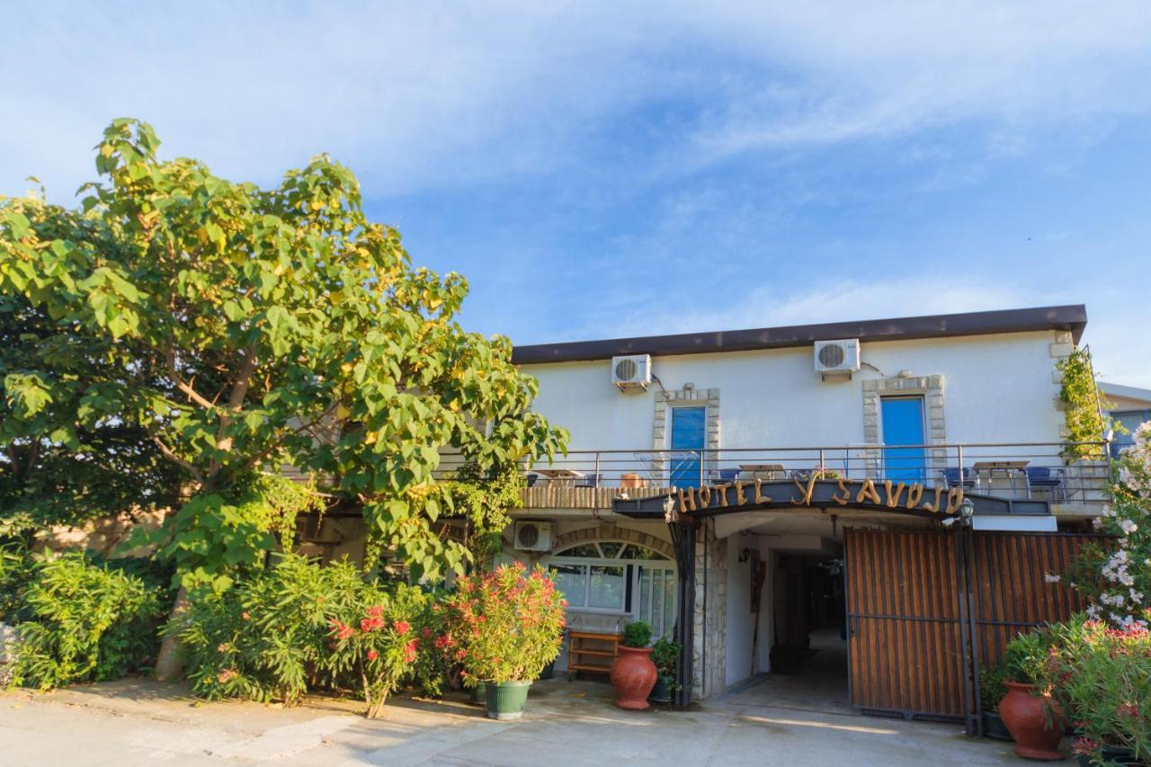 Hotel Savojo Petrovac Luaran gambar