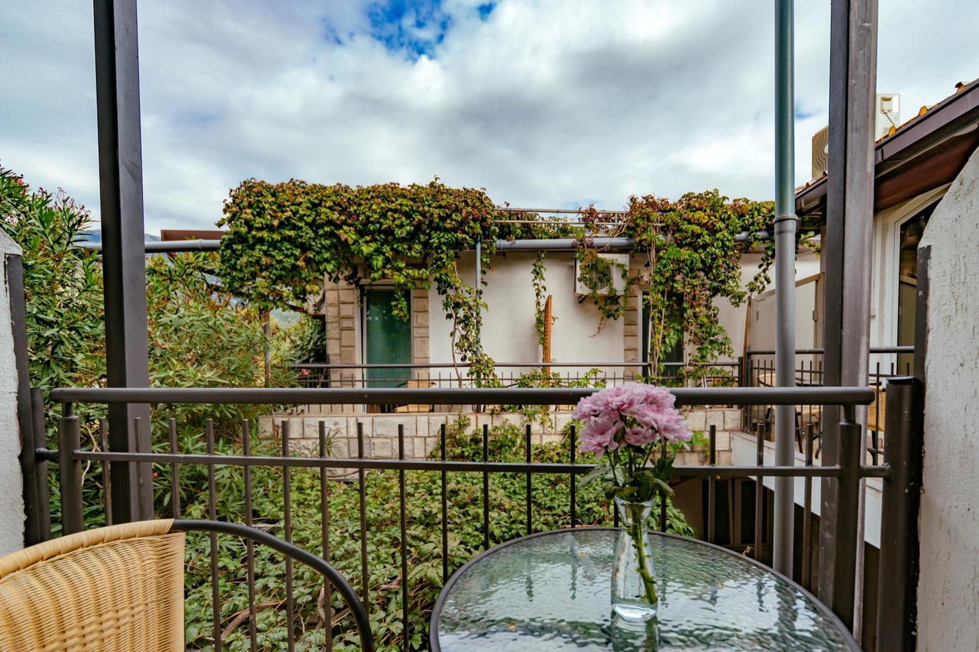 Hotel Savojo Petrovac Bilik gambar