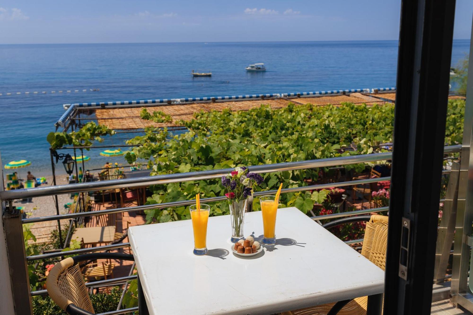 Hotel Savojo Petrovac Luaran gambar
