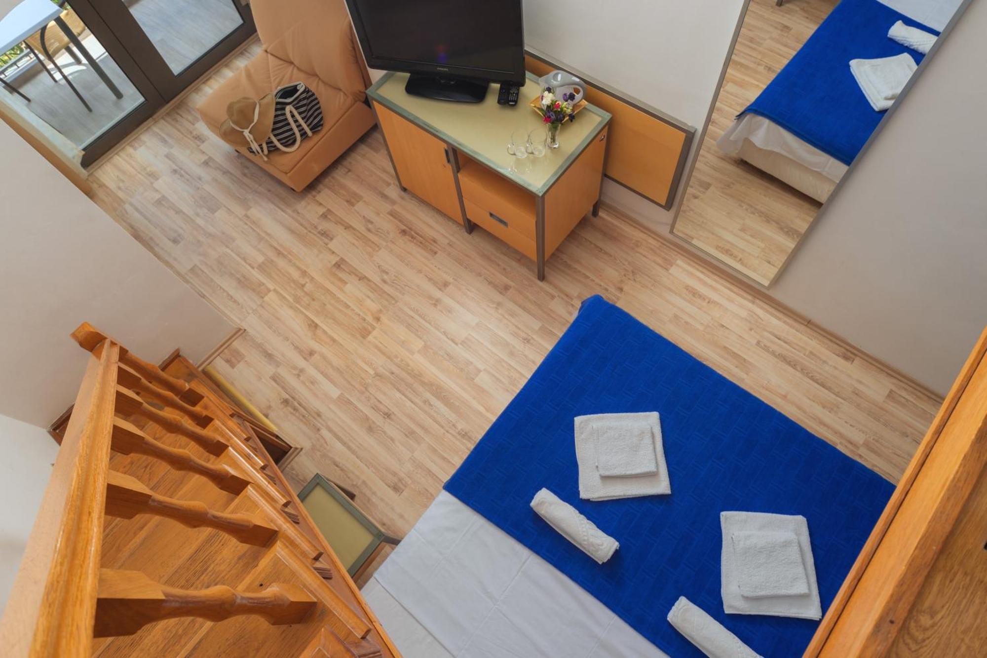 Hotel Savojo Petrovac Luaran gambar