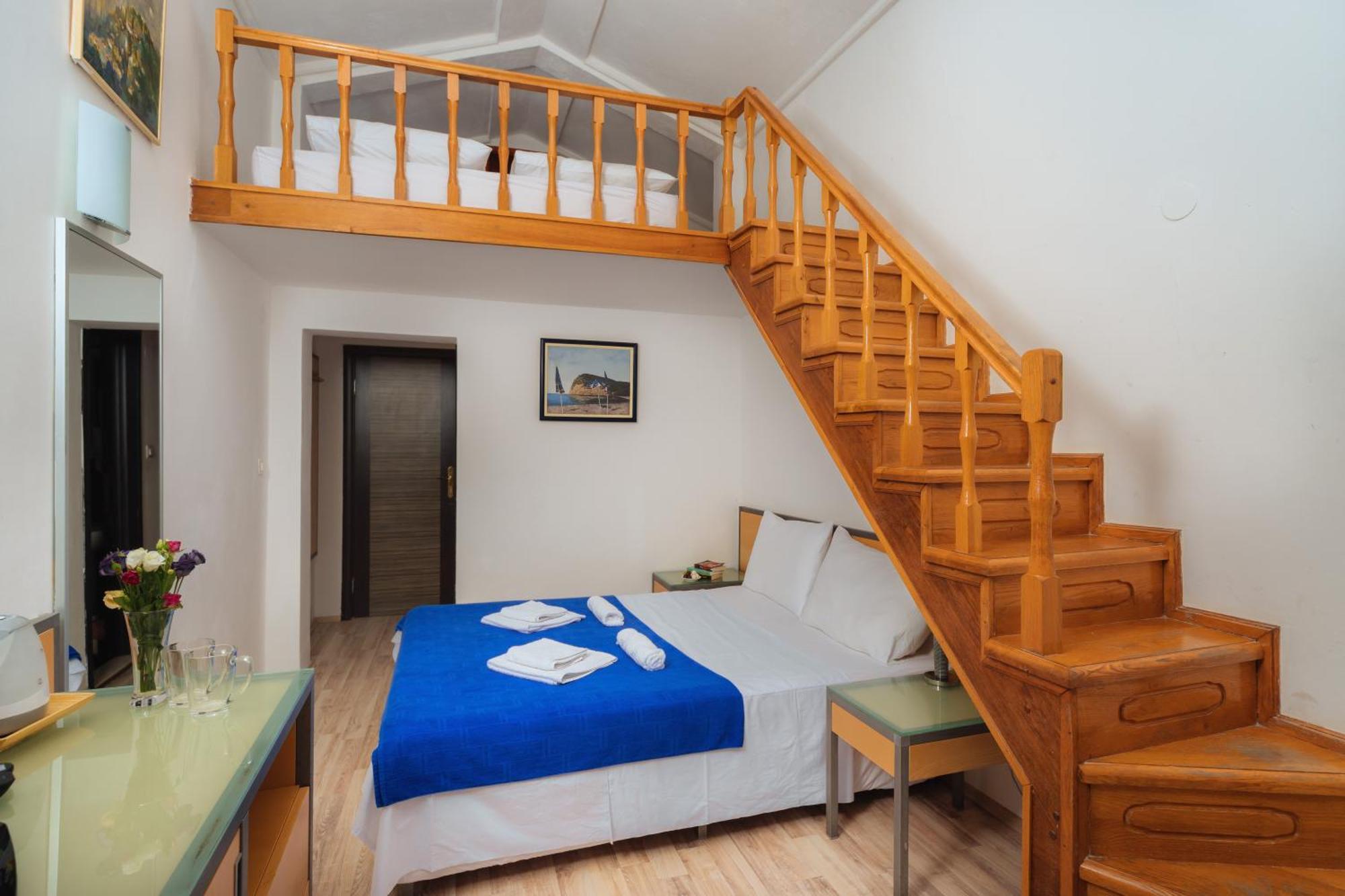 Hotel Savojo Petrovac Bilik gambar