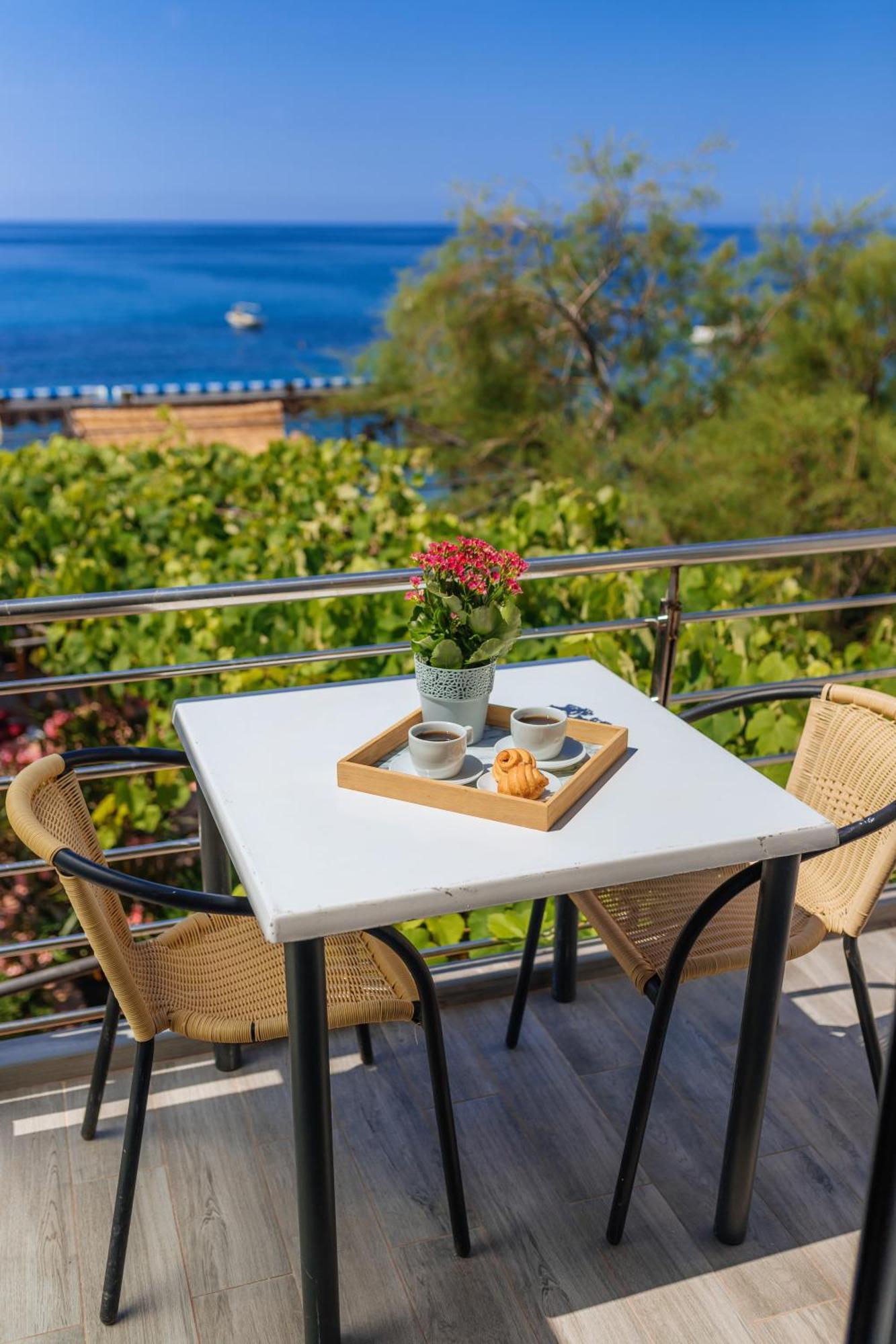 Hotel Savojo Petrovac Luaran gambar